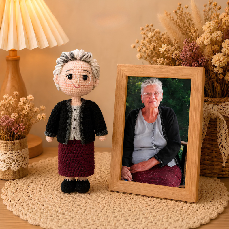 Personalized Crochet Portrait Doll – Handmade Custom Doll From Your Photo